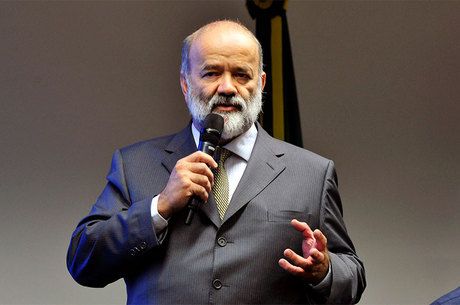 Vaccari (foto)  suspeito de participar do esquema para alimentar partidos polticos com dinheiro de propina captado na Petrobras