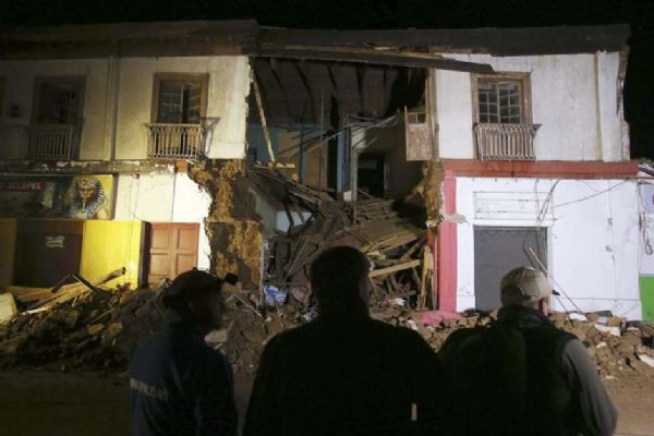 Terremoto no Chile deixa 8 mortos e 1 milho de desalojados