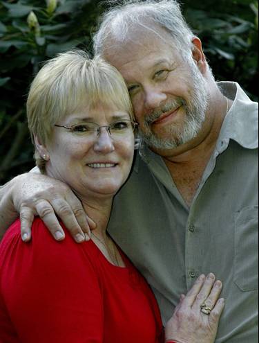 Bobbi e Nick em 2009: ainda juntos