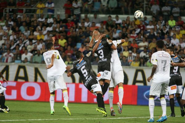 Ao lado do Mixto, equipe santista inaugurou a Arena Pantanal