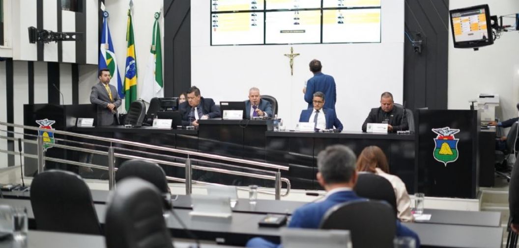 Cmara aprova projeto que autoriza Emanuel a contrair emprstimo de R$ 139 milhes com Banco do Brasil
