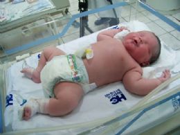 Beb de 6,2 kg nasce em hospital de Passo Fundo, RS