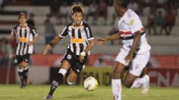 Em noite de Neymar, craque marca trs, Santos vira e goleia o Botafogo