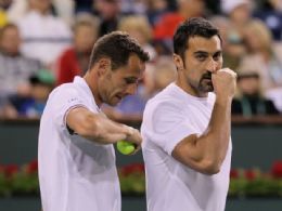 Llodra ( esquerda), que na sexta tambm jogou nas duplas, ser investigado pela ATP
