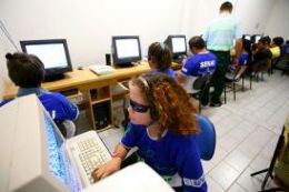 Setecs, em parceria com o Senai, oferece curso de informtica a deficientes visuais