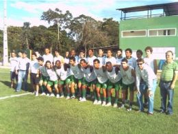 Clube j treina h um ms e quer bicampeonato