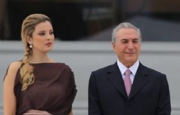 Marcela  mulher do vice Michel Temer rouba a cena durante posse de Dilma