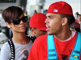 Justia modifica pena de Chris Brown para cantor poder ir a premiaes