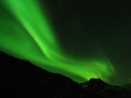 Imagem da aurora boreal feita no incio de fevereiro por brasileiros que estavam na Noruega