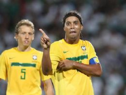 Brasil vira sobre o Mxico com fim de jejum de R10 e golao de Marcelo