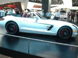 O Mercedes SLS custa US$ 226 mil