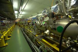Uma das instalaes do Grande Colisor de Hdrons (LHC), megatnel para colidir partculas
