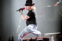 Com apenas Axl da formao original, Guns N Roses toca em SP neste sbado