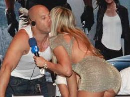 Ao lanar 'Velozes', Vin Diesel elogia polcia do Rio e ganha beijo de popozuda
