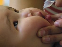 Segunda dose da vacinao contra a poliomelite ser no prximo sbado