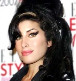 Amy Winehouse vai cantar em casamento por 30 mil dlares