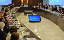 Dilma comanda primeira reunio ministerial do atual governo