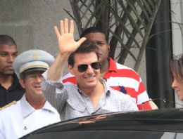 Tom Cruise desembarca no Rio para lanamento de filme