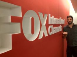 Rafinha Bastos assina com a Fox e anuncia no Facebook