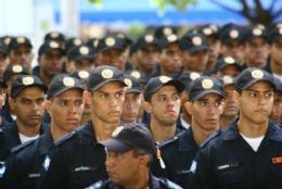Estado 'desperta' e lana 1,2 mil novos policiais militares nas ruas