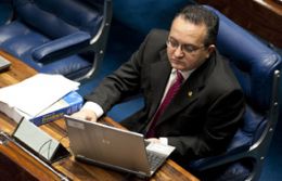 Taques critica STF por no validar Ficha Limpa para o pleito de 2010