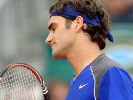 Melzer surpreende, elimina Federer e encara Ferrer na semi de Monte Carlo