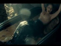 Lady Gaga aparece como sereia em seu novo clipe, 'You and I'
