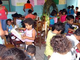 Brasil deixa 80% das crianas fora da creche, diz estudo