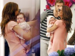 Victoria Beckham passeia no shopping com a filha recm-nascida