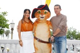 Salma Hayek e Antonio Banderas lanam filme 'O Gato de Botas' no Rio