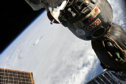 Tripulao da Estao Espacial faz novas fotos do furaco Earl
