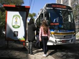 Porto Alegre contar com logo da Copa em paradas de nibus