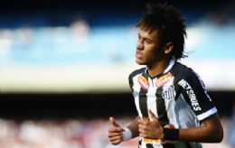 Muricy discorda de Mano sobre Neymar: 'No precisa sair'