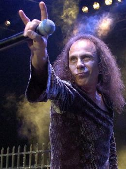 Morre Ronnie James Dio, dolo do heavy metal