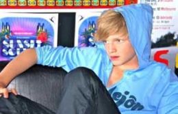 Cody Simpson um Australiano de 13 anos promete ser novo Justin Bieber