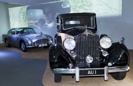 Exposio rene carros usados em 50 anos de filmes de James Bond