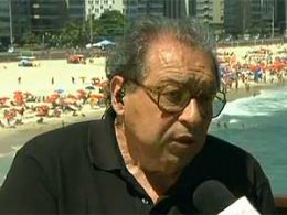 Ruy Castro, durante entrevista  Globo News.
