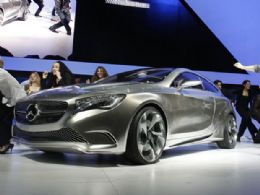 Mercedes-Benz mostra a futura gerao do Classe A