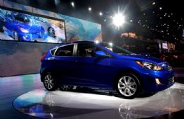 Hyundai mostra o Accent renovado no Salo de NY