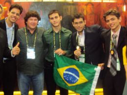 Brasileiros conquistam medalha em olimpada de biologia em Taiwan