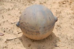 Esfera metlica de 6 quilos achada na Nambia pode ter vindo do espao