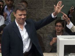 Santos, eleito presidente da Colmbia com votao histrica, promete unidade
