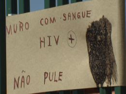 Contra ladres, mdica pe seringas que teriam sangue com HIV em muro
