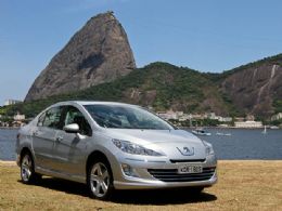 Peugeot 408 com motor 1.6 turbo pode chegar ao Brasil em dezembro