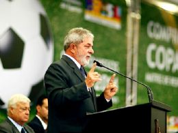 Lula diz que na atual guerra cambial,  preciso preservar a indstria