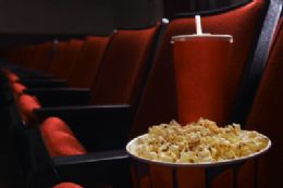 Homem  morto no cinema por fazer barulho ao comer pipoca