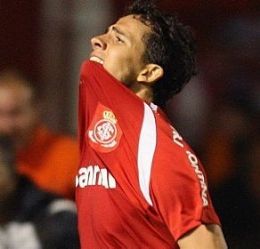 Nilmar garante que est totalmente concentrado no Inter