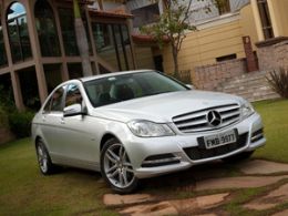Mercedes-Benz anuncia investimento de US$ 2 bilhes nos EUA