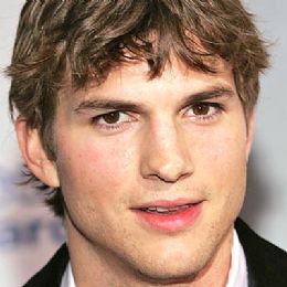 Ashton Kutcher causa tumulto em boate em So Paulo