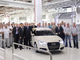 Audi comemora produo de 100 mil unidades do compacto A1
